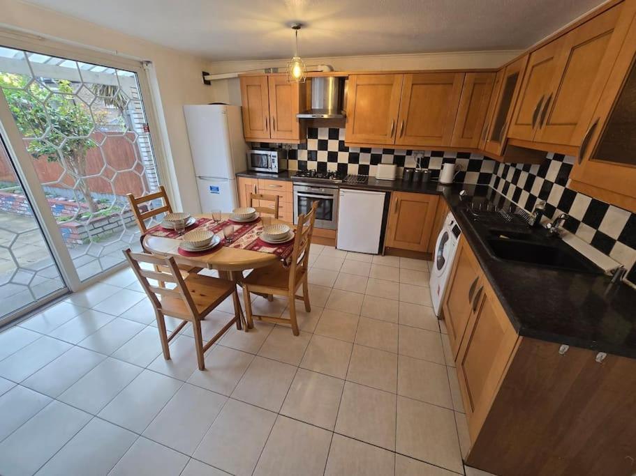 Beautiful Rooms In Prime Location! Londres Exterior foto
